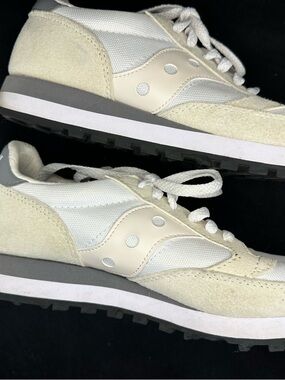 Saucony Jazz Original White/Grey/Beige. Low-Top Sneakers NWOT. Size 7.5